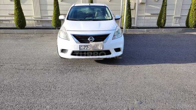 Nissan Sunny 2014, 137,400 km - 1.5 л - Bakı