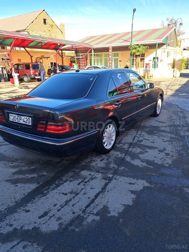 Mercedes E 320 2000, 300,000 km - 3.2 l - Gəncə