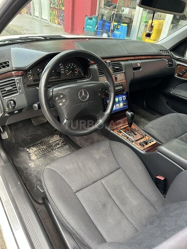 Mercedes E 240 2000, 207,756 km - 2.4 л - Gəncə