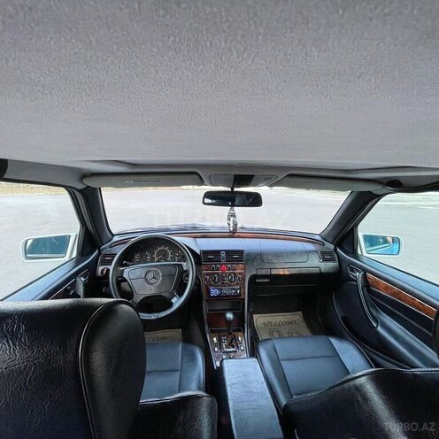 Mercedes C 220 1999, 286,000 km - 2.2 л - Bakı