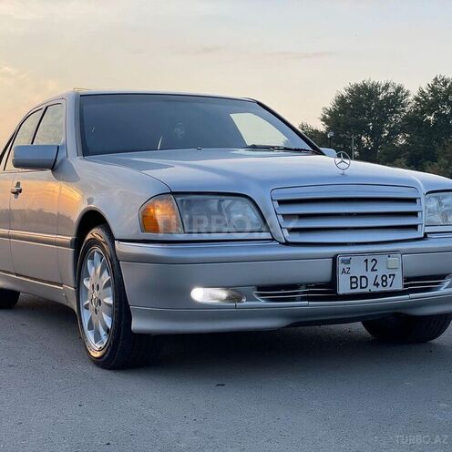 Mercedes C 220 1999, 286,000 km - 2.2 л - Bakı
