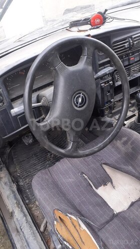 Opel Omega 1993, 500,000 km - 2.0 l - Xaçmaz