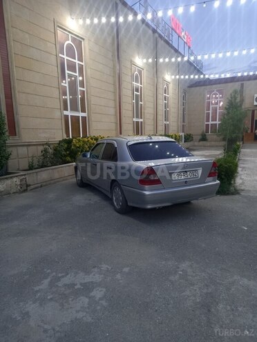 Mercedes C 200 1995, 255,000 km - 2.0 л - Ucar