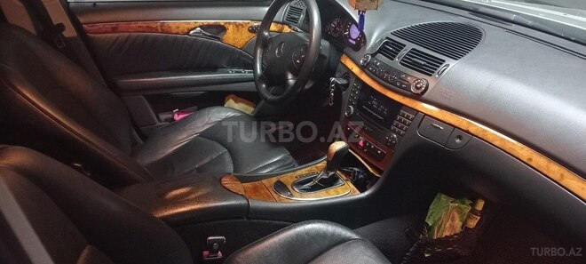 Mercedes E 240 2003, 250,000 km - 2.6 l - Bakı