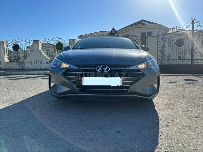 Hyundai Elantra 2018, 83,200 km - 2.0 l - Bakı