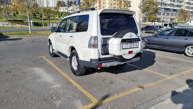 Mitsubishi Pajero 2007, 138,000 km - 3.0 l - Bakı