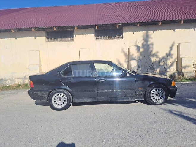 BMW 318 1994, 626,904 km - 1.8 l - Şəki