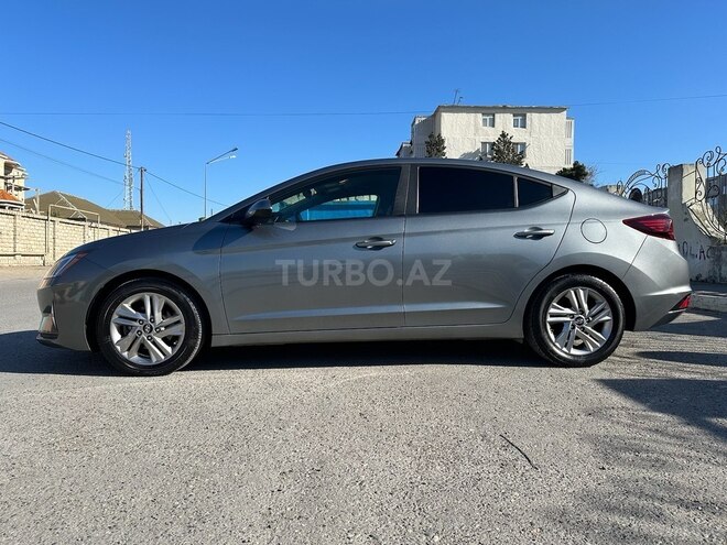 Hyundai Elantra 2018, 83,200 km - 2.0 l - Bakı