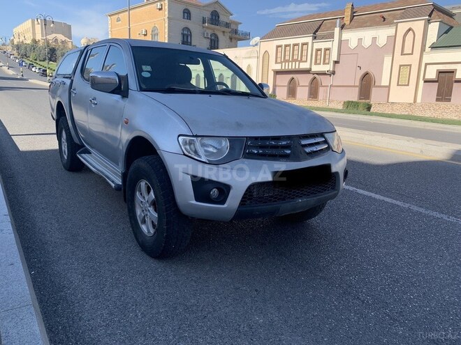 Mitsubishi L200 2008, 276,000 km - 2.5 л - Bakı
