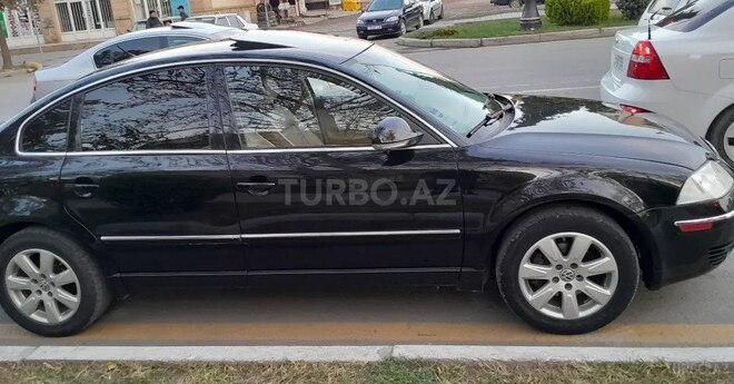 Volkswagen Passat 2004, 283,053 km - 1.8 l - Yevlax