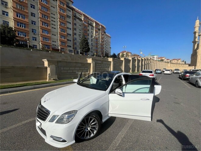 Mercedes E 300 2012, 144,500 km - 3.0 l - Bakı