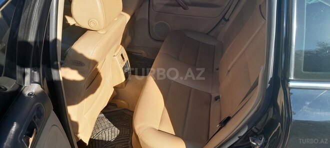 Volkswagen Passat 2004, 283,053 km - 1.8 l - Yevlax