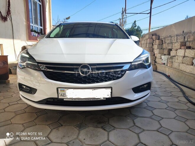 Opel Astra 2018, 205,000 km - 1.6 l - Bakı