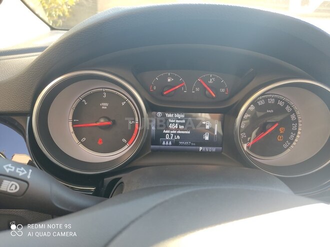 Opel Astra 2018, 205,000 km - 1.6 l - Bakı