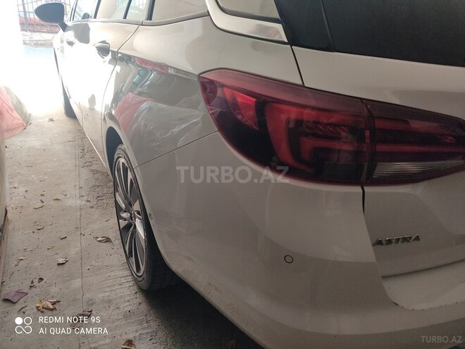 Opel Astra 2018, 205,000 km - 1.6 l - Bakı