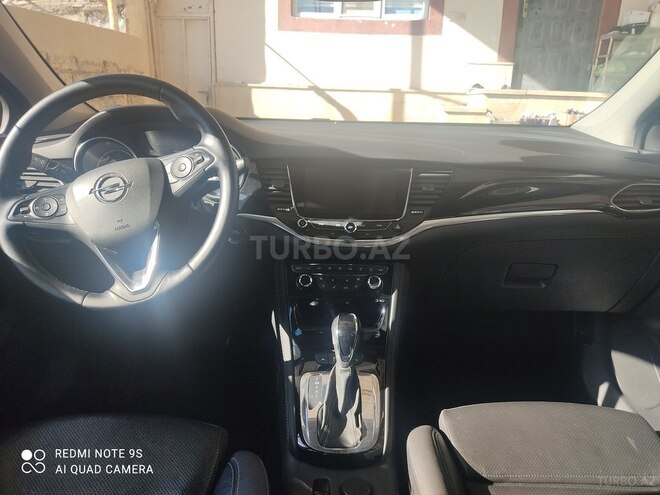 Opel Astra 2018, 205,000 km - 1.6 l - Bakı