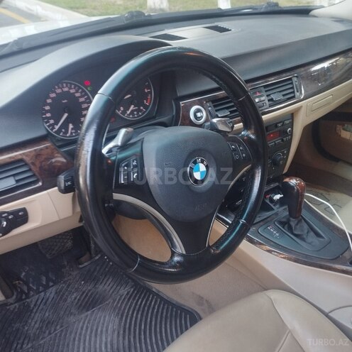 BMW 330 2005, 176,000 km - 3.0 l - Bakı