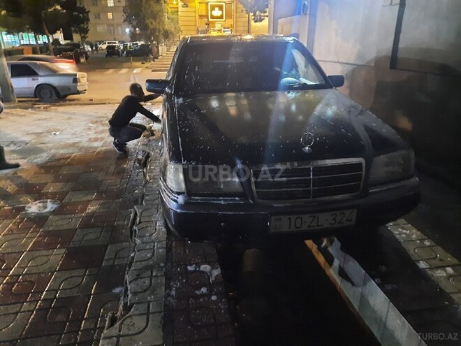 Mercedes C 200 1994, 395,000 km - 2.0 l - Bakı