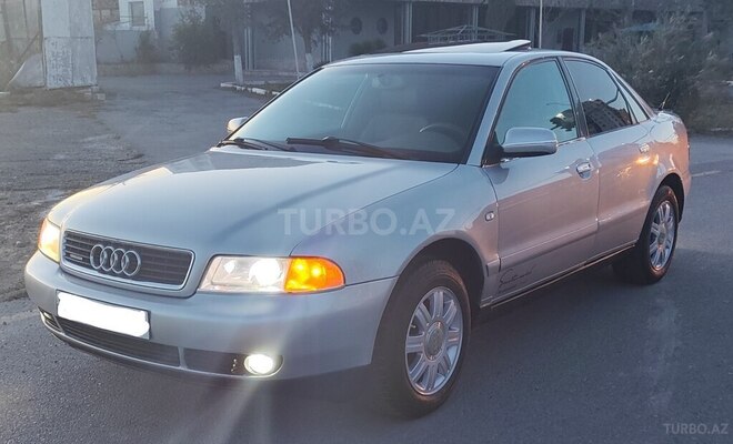 Audi A4 2000, 304,000 km - 1.8 l - Bakı