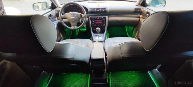 Audi A4 2000, 304,000 km - 1.8 l - Bakı