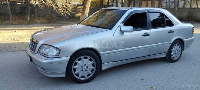 Mercedes C 220 2000, 235,632 km - 2.2 l - Sumqayıt