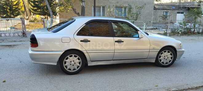 Mercedes C 220 2000, 235,632 km - 2.2 l - Sumqayıt