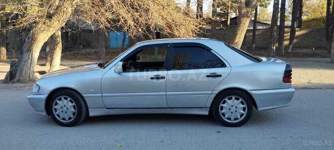 Mercedes C 220 2000, 235,632 km - 2.2 l - Sumqayıt
