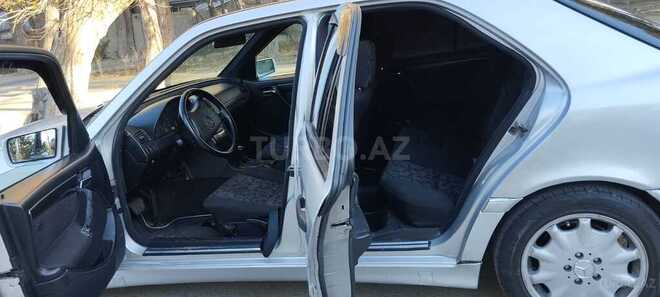 Mercedes C 220 2000, 235,632 km - 2.2 l - Sumqayıt