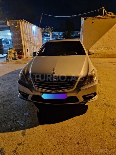 Mercedes E 350 2009, 207,000 km - 3.5 л - Sumqayıt