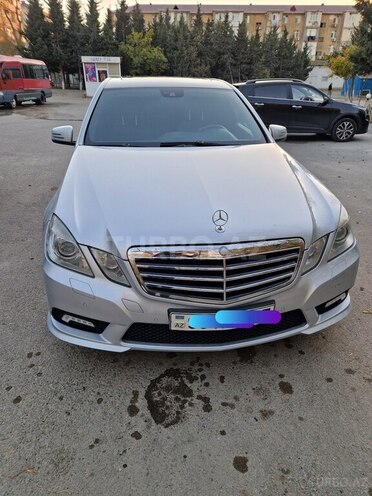 Mercedes E 350 2009, 207,000 km - 3.5 л - Sumqayıt