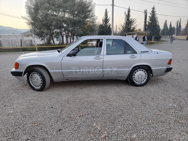 Mercedes 190 1992, 220,000 km - 1.8 l - Lənkəran