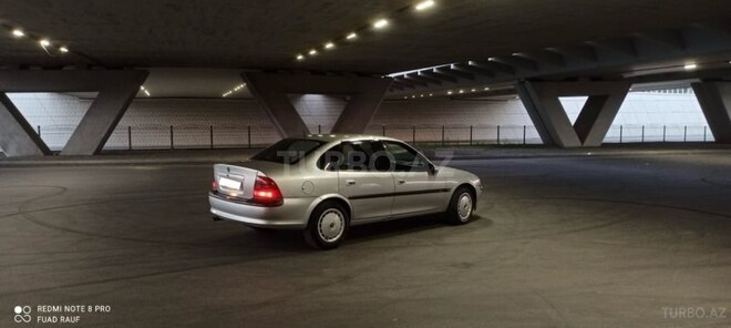 Opel Vectra 1998, 295,000 km - 2.0 l - Bakı