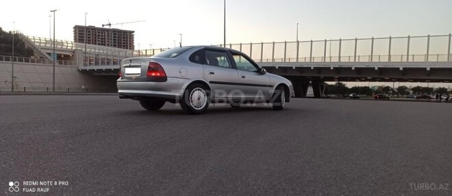 Opel Vectra 1998, 295,000 km - 2.0 l - Bakı