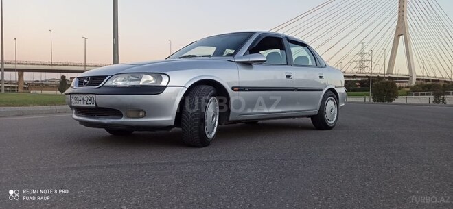 Opel Vectra 1998, 295,000 km - 2.0 l - Bakı