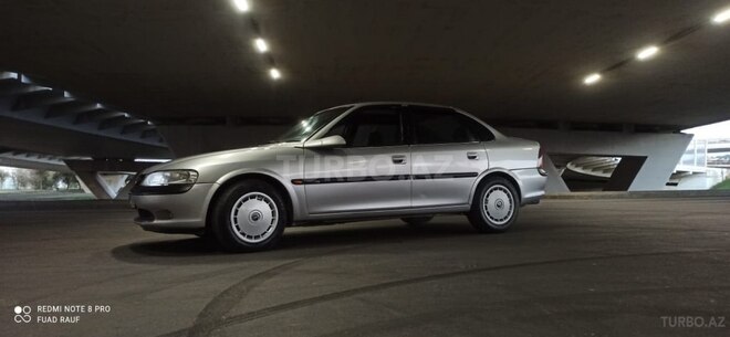 Opel Vectra 1998, 295,000 km - 2.0 l - Bakı