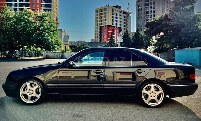 Mercedes E 240 2000, 90,000 km - 2.6 l - Bakı