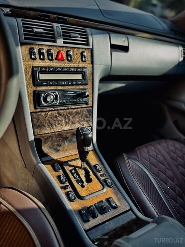 Mercedes E 240 2000, 90,000 km - 2.6 l - Bakı