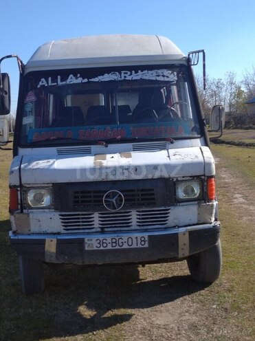Mercedes 208 D 1994, 90,000 km - 2.3 л - Qəbələ