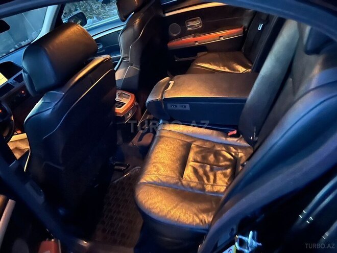 BMW 745 2002, 325,000 km - 4.4 l - Bakı