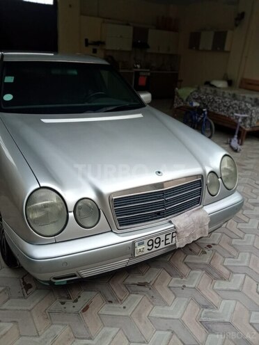 Mercedes E 220 1999, 490,000 km - 2.2 l - Bakı