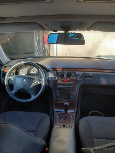 Mercedes E 240 2000, 200,000 km - 2.4 l - Şamaxı