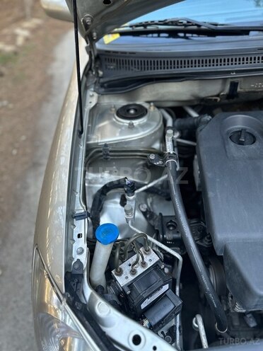 Toyota Corolla 2005, 179,000 km - 1.4 л - Bakı