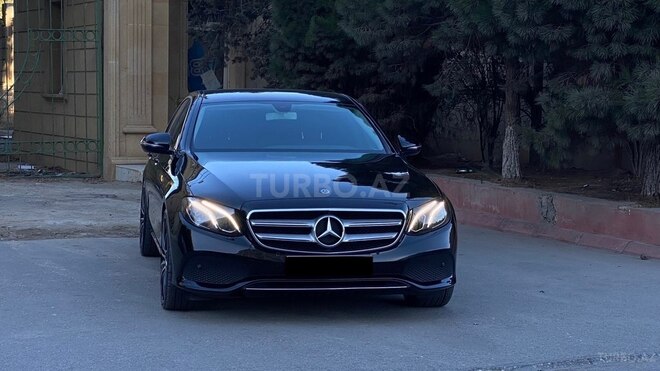Mercedes E 220 2017, 310,000 km - 2.2 l - Bakı