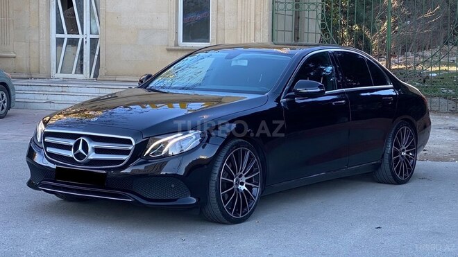 Mercedes E 220 2017, 310,000 km - 2.2 l - Bakı