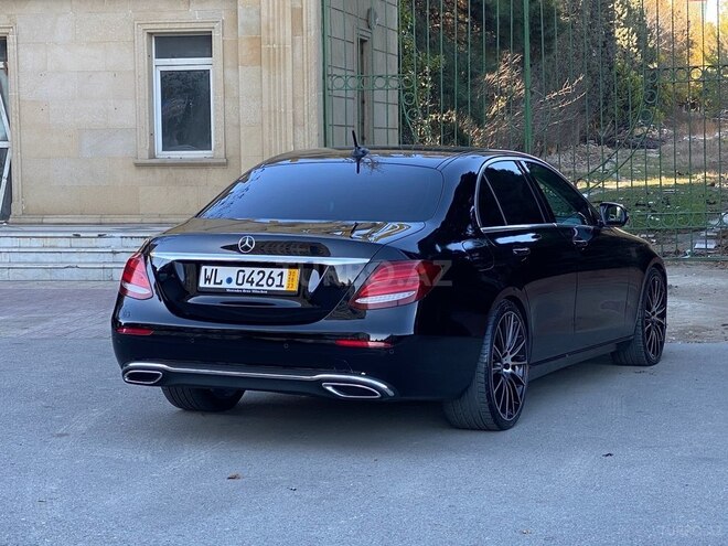 Mercedes E 220 2017, 310,000 km - 2.2 l - Bakı