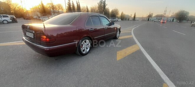 Mercedes E 200 1996, 352,311 km - 2.0 l - Sumqayıt
