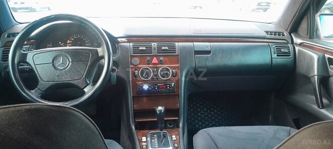 Mercedes E 200 1996, 352,311 km - 2.0 l - Sumqayıt