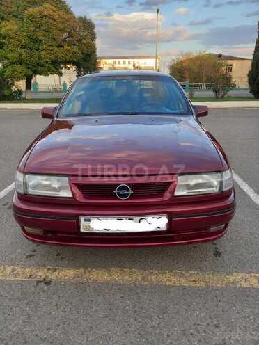 Opel Vectra 1995, 390,000 km - 1.8 l - Qazax