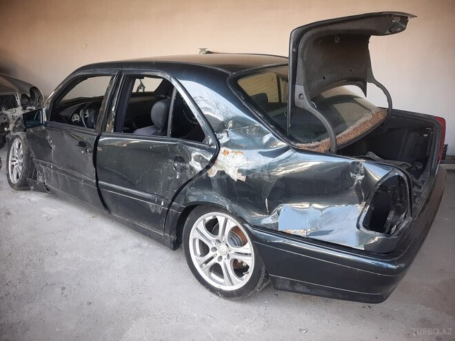 Mercedes C 240 1998, 296,087 km - 2.4 l - Göyçay