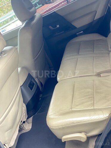 Mitsubishi Pajero 2005, 275,000 km - 3.0 l - Bakı